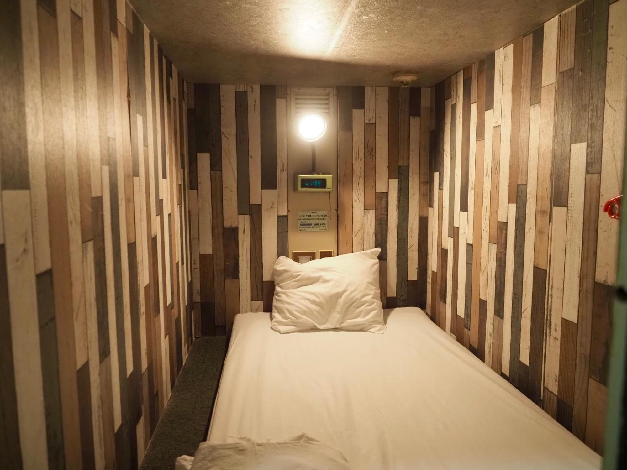 Capsule Hotel Block Room Tokyo Eksteriør billede